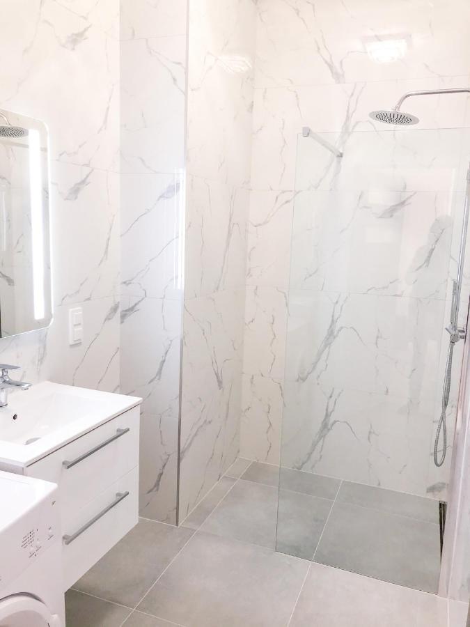 Apartment Metro, Apartament 3 Pokoje Z Ogrodkiem 80m2 Warschau