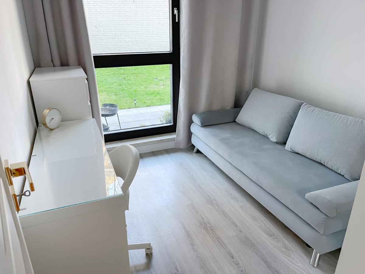 Metro, Apartament 3 Pokoje Z Ogrodkiem 80m2 Apartment
